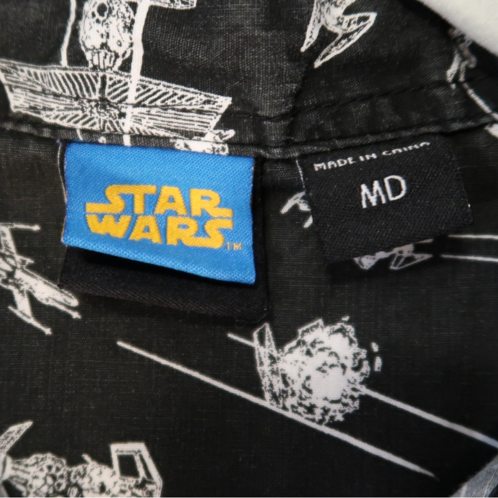 Star Wars: Space Ship Button-Up - Size Medium - Picture 7 of 7